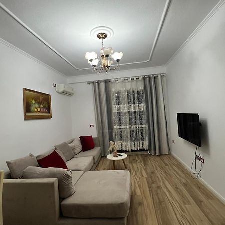 Sjsjksdbbd Appartement Tirana Buitenkant foto